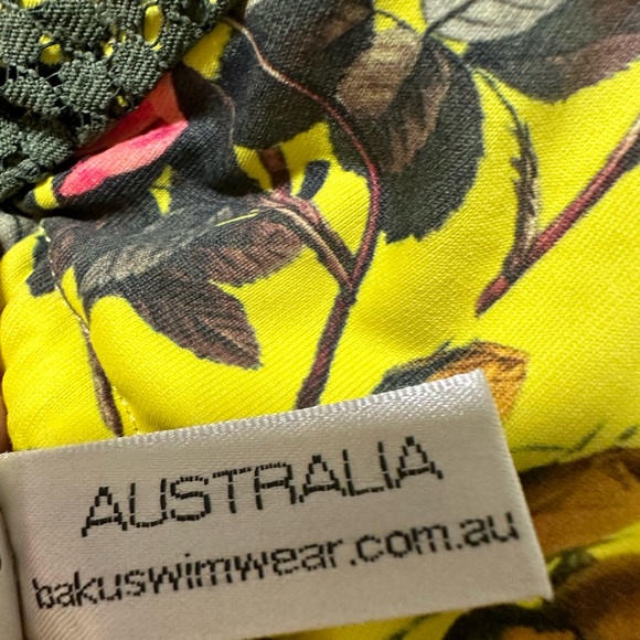 Baku bikini- Brazillian bottom, Triangle top - Picture 2 of 3